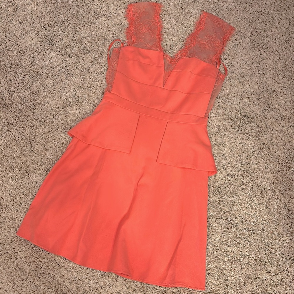 BCBG Max Azria 
Summer dress 
Coral color 
Size 4 
Lace details 
Zipper in back